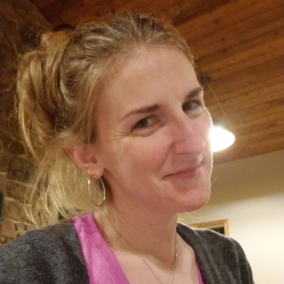 Meet your Posher, Molly - Picture 4 of 5